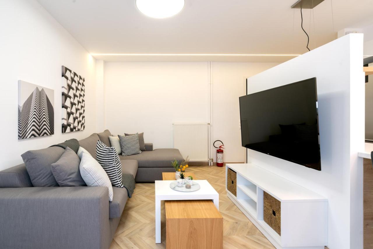 Pagrati'S Best Apartment Atenas Exterior foto